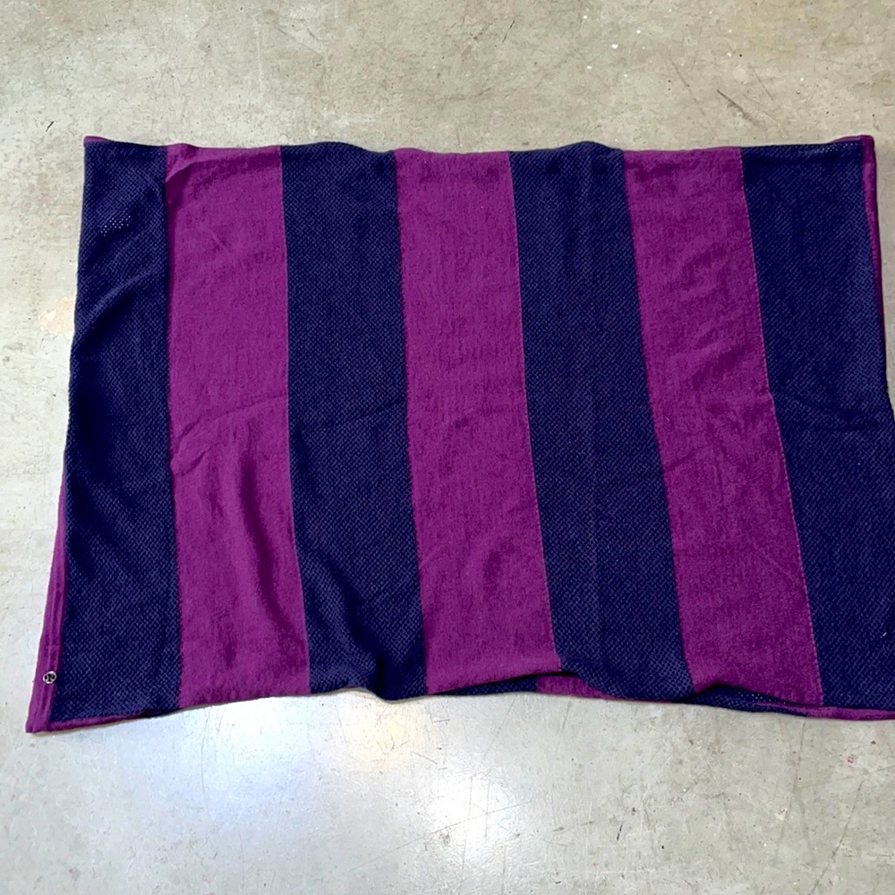 Lululemon scarf